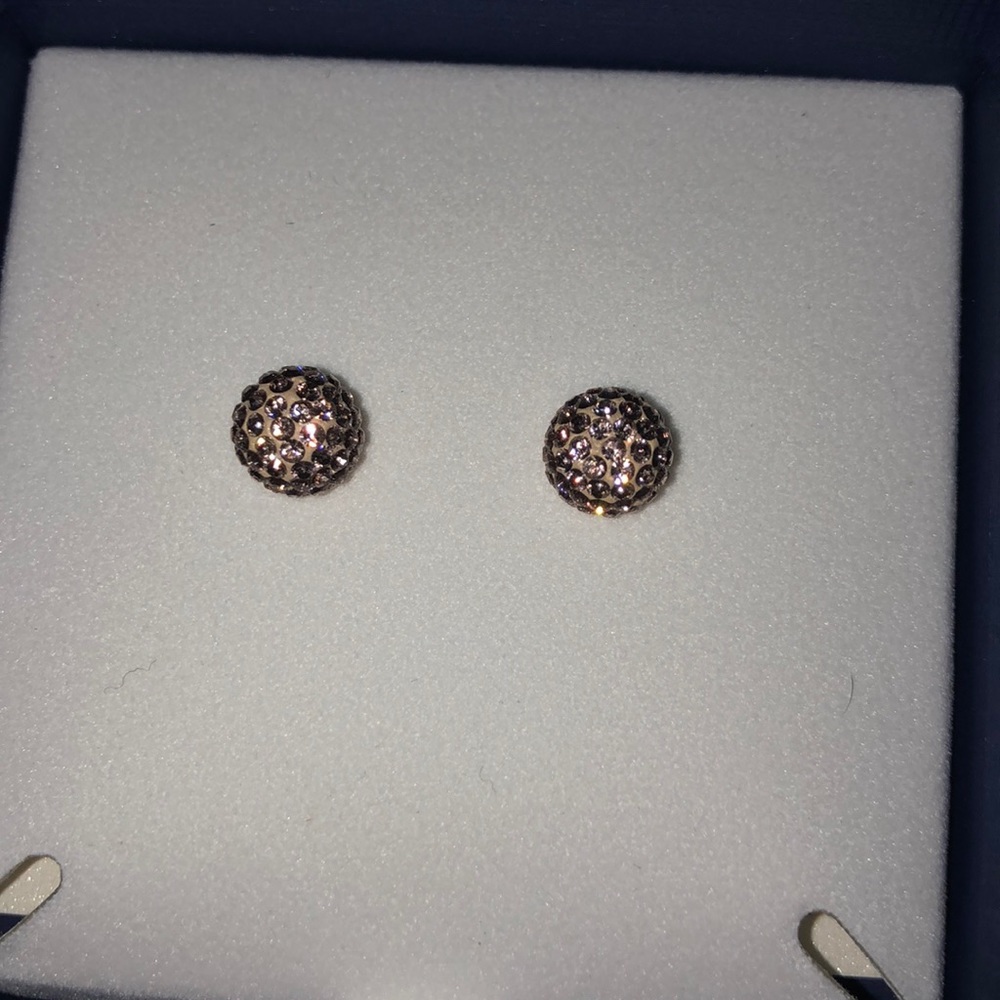NIB SWAROVSKI EARRINGS IN ROSE COLORS
